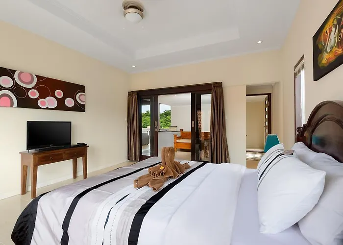 Villa Coconuts Balangan Beach *